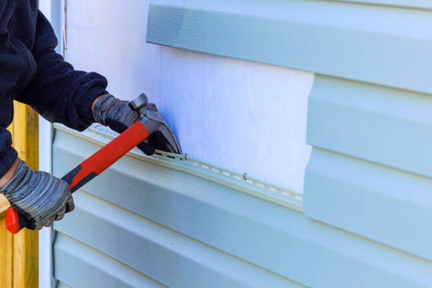 Reliable Emergency Siding Repair contractor in Mount Pleasant, SC by Squared Siding